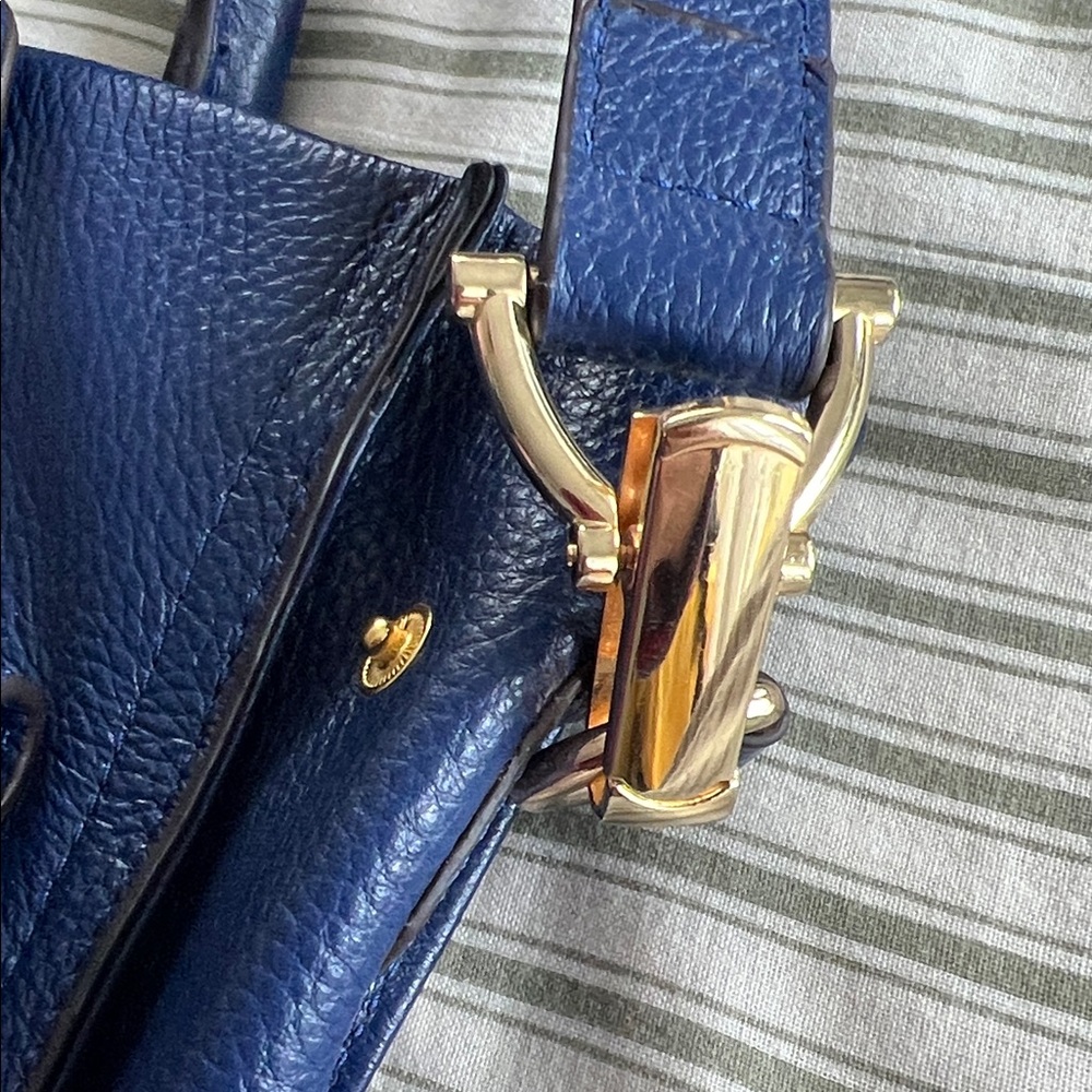 Kristen Bell for Erica Anenberg - Elegant Blue Leather Tote Bag - Picture 5 of 9